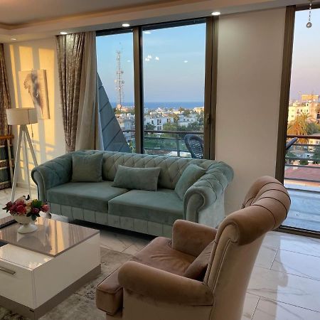 Ferienwohnung Elegant 2+1 Flat In The Heart Of Kyrenia + Wifi Exterior foto